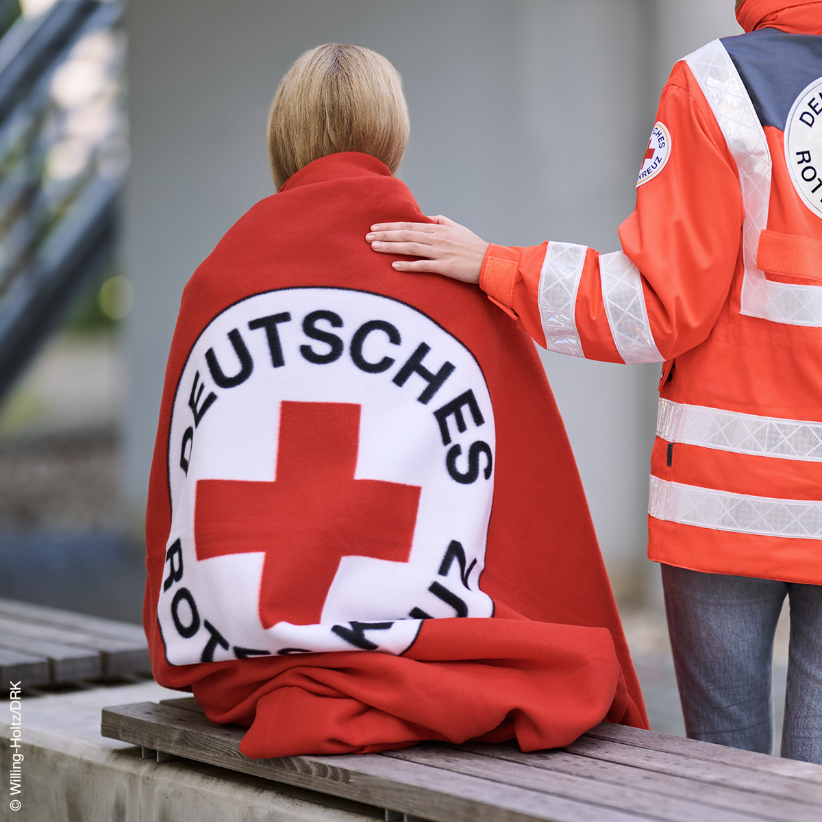 DRK-Fleecedecke, rot, mit Druck DRK-Rundlogo