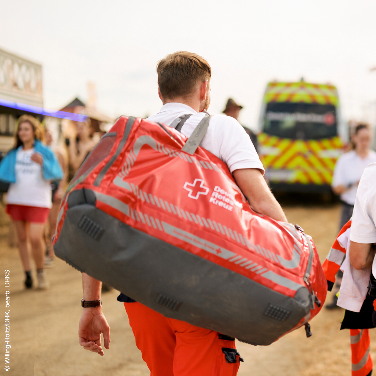 Rettungsdienst, Rettungsjacke, Notfallausrüstung, Rettungssanitäter, Gurtriemen