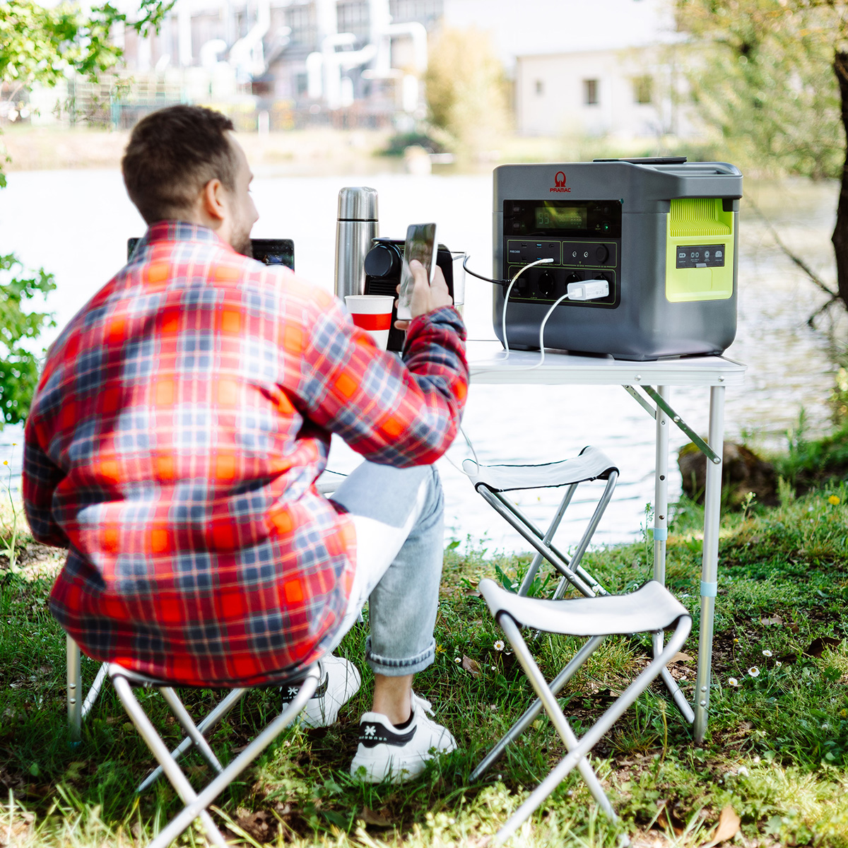 Camping, Tragbare Generator, Outdoors-Einrichtung, Kaffeebecher, Elektronik