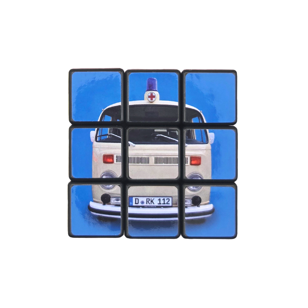 Transporter, Ambulance, Van, Front view, Blauer Hintergrund